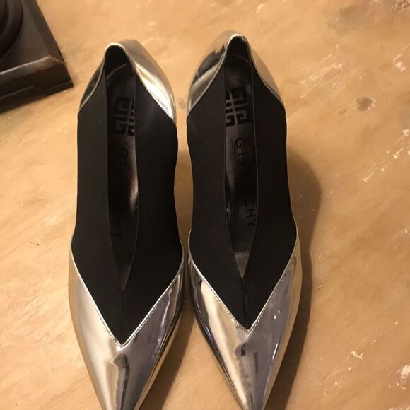 Givenchy shoes   - Picture 1 of 7